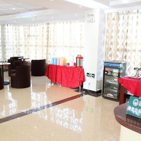 Greentree Inn Shanghai Pudong Airport Wild Animal Park Express Hotel Хайнань Экстерьер фото