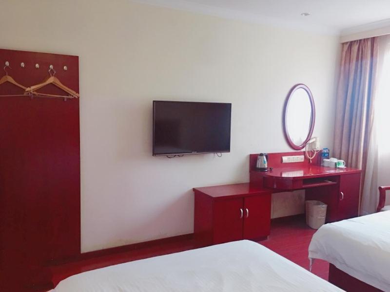 Greentree Inn Shanghai Pudong Airport Wild Animal Park Express Hotel Хайнань Экстерьер фото